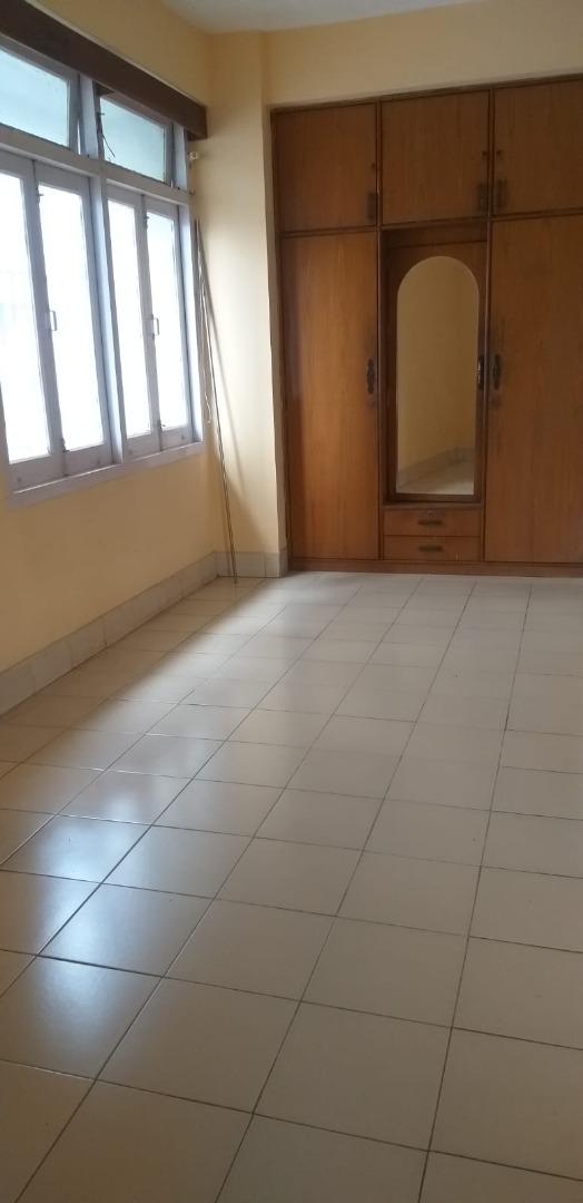 Semi Furnished 3bhk in Ratnagiri Road, Bamunimaidan, Guwahati, Assam, India for Rent